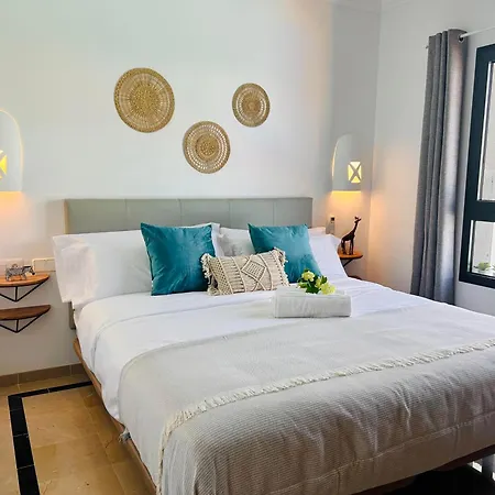 Sunset Zafiro Playa Blanca